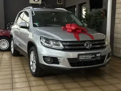 Gebraucht VW Tiguan Sport 160 PS (117 kW) 2012 Grau SUV