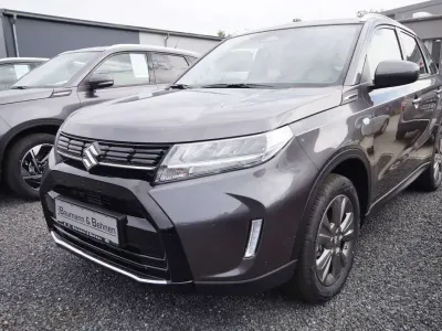 Neu Suzuki Vitara Comfort 110 PS (80 kW) 2026 Titan dark grey pearl SUV