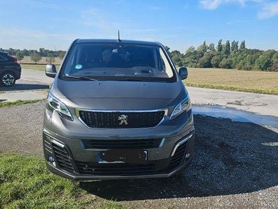 Peugeot Traveller