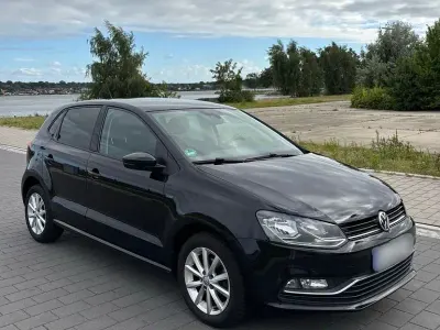 Gebraucht VW Polo LOUNGE 60 PS (44 kW) 2015 Schwarz Limousine