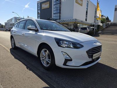 Używany Ford Focus Cool & Connect 95 KM (69 kW) 2022 Biały Kombi