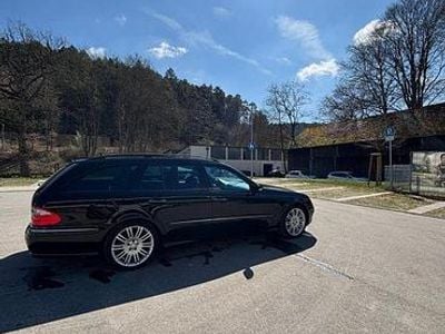Second-hand Mercedes E200 Avantgarde 184 CP (135 kW) 2009 Negru Break