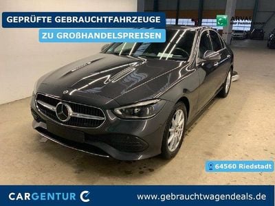 Olivgruen matt Gebraucht 2022 Mercedes C220 Avantgarde Limousine | 29.290 € (Guter Preis)