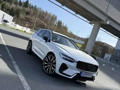 Second-hand Volvo XC60 Plus 398 CP (292 kW) 2023 Alb SUV