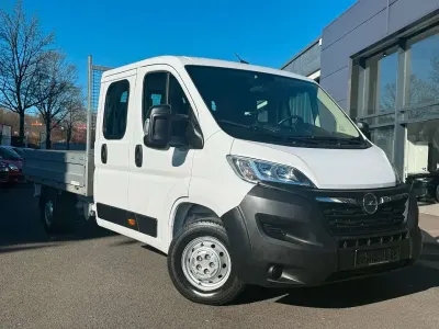 Gebraucht Opel Movano 140 PS (102 kW) 2023 Casabl/arctic/eisweiss/kaolin Van