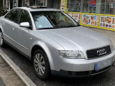 Gebraucht Audi A4 101 PS (74 kW) 2001 Silber Limousine