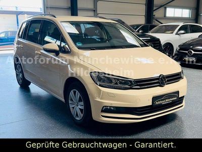 Gebraucht VW Touran 150 PS (110 kW) 2024 Beige Van / Kleinbus