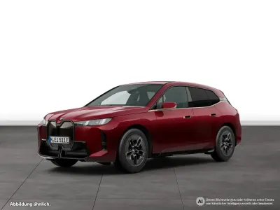 Gebraucht BMW iX M Sport 300 kW (408 PS) 2025 Rot SUV