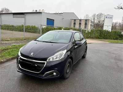 gebraucht Peugeot 208 mit neuem TÜV