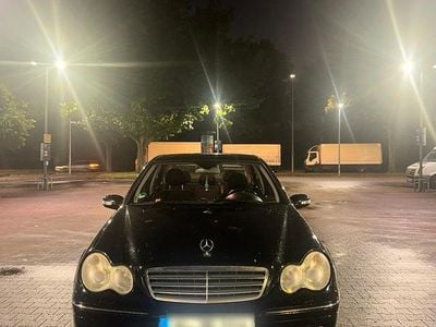 Mercedes C200