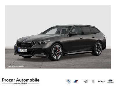 Gebraucht BMW 540 M Sport 303 PS (222 kW) 2025 Grau Kombi