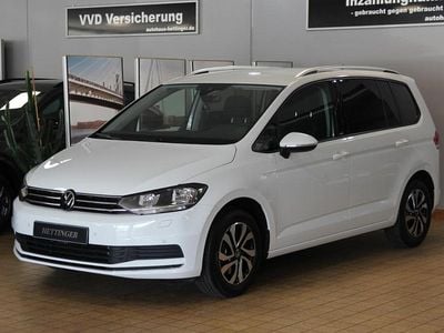 Gebraucht VW Touran Active 150 PS (110 kW) 2022 Pure white Van / Kleinbus