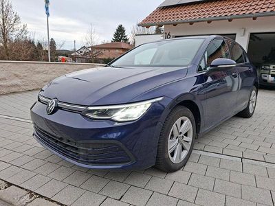 Gebraucht VW Golf VIII Life 116 PS (85 kW) 2024 Blau Limousine