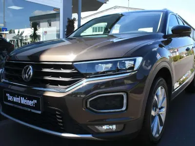 Second-hand VW T-Roc Style 150 CP (110 kW) 2018 Maro SUV