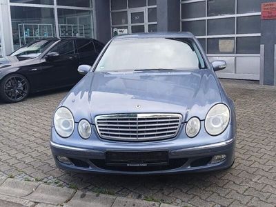 Mercedes E200