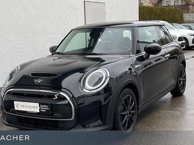 Gebraucht Mini Cooper SE Classic 135 kW (184 PS) 2023 Schwarz Kleinwagen