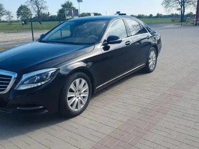 Käytetty Mercedes S400 333 HP (244 kW) 2013 Musta Sedan