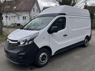 Gebraucht Opel Vivaro S 125 PS (91 kW) 2019 Weiß Van / Kleinbus