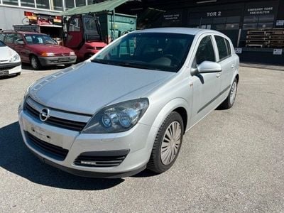Gebraucht Opel Astra Enjoy 105 PS (77 kW) 2004 Silber Limousine