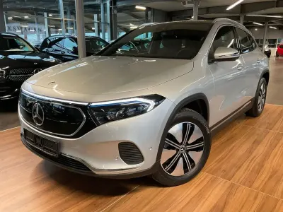 Gebraucht Mercedes EQA300 139 kW (189 PS) 2023 Silber SUV