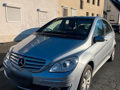 Gebraucht Mercedes B150 95 PS (69 kW) 2006 Grau Van / Kleinbus