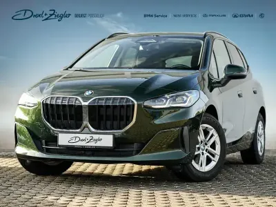 Używany BMW 220 Active Tourer Luxury Line 170 KM (125 kW) 2025 Zielony Minivan