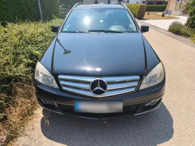 Gebraucht Mercedes C220 Avantgarde 170 PS (125 kW) 2010 Schwarz Limousine