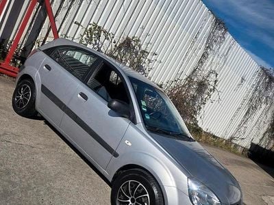 Second-hand Kia Rio 90 CP (66 kW) 2006 Hatchback