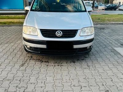 Gebraucht VW Touran 116 PS (85 kW) 2005 Silber Van / Kleinbus