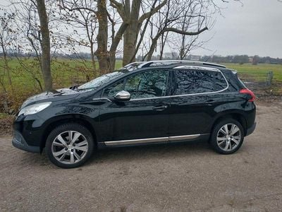 Schwarz Gebraucht 2015 Peugeot 2008 Allure SUV | 7.900 € (Fairer Preis)