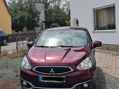 Gebraucht Mitsubishi Space Star Edition+ 80 PS (58 kW) 2016 Rot Kleinwagen