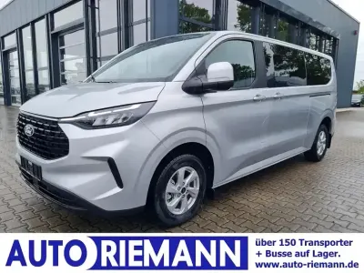 Neu Ford Tourneo Custom 170 PS (125 kW) 2026 Silber Van