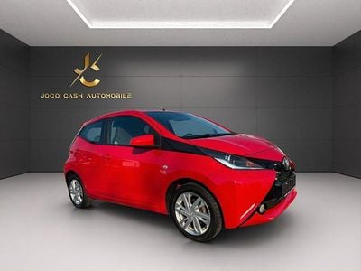 Gebraucht Toyota Aygo X-play 69 PS (50 kW) 2014 Rot Kleinwagen