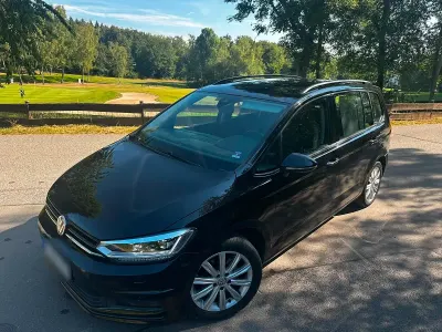 Gebraucht VW Touran Highline 150 PS (110 kW) 2017 Schwarz Van / Kleinbus
