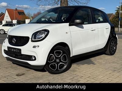 Second-hand Smart ForFour 90 CP (66 kW) 2019 Alb Hatchback