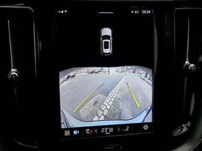 Gebraucht Volvo XC60 Core 349 PS (256 kW) 2023 Blau SUV