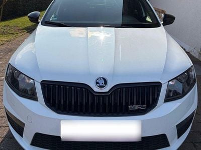 Gebraucht Skoda Octavia 184 PS (135 kW) 2016 Weiß Kleinwagen