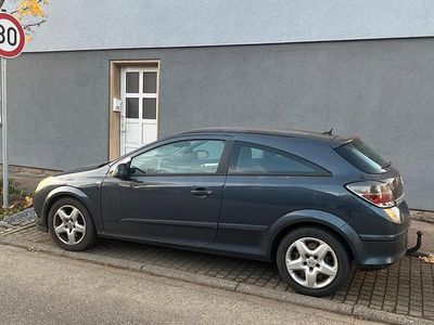 Opel Astra GTC