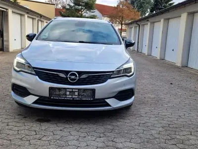 Gebraucht Opel Astra 122 PS (89 kW) 2022 Silber Kleinwagen