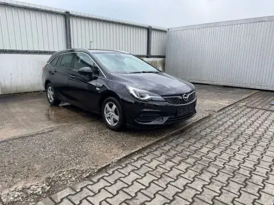 Usata Opel Astra Edition 122 CV (89 kW) 2021 Nero Berlina