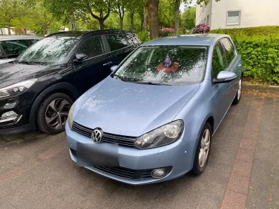 Gebraucht VW Golf VI 122 PS (89 kW) 2010 Blau Kleinwagen