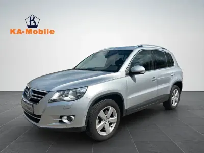Gebraucht VW Tiguan Sportline 140 PS (102 kW) 2010 Silber SUV