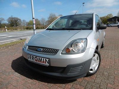 Gebraucht Ford Fiesta Ambiente 60 PS (44 kW) 2006 Silber Kleinwagen