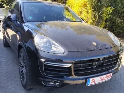 Usata Porsche Cayenne Turbo 519 CV (381 kW) 2016 Nero SUV