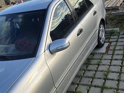 Mercedes C180