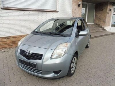 Gebraucht Toyota Yaris Sol 69 PS (50 kW) 2006 Silber Kleinwagen
