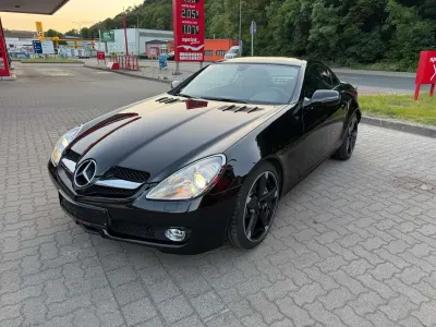 Gebraucht Mercedes SLK200 AMG 184 PS (135 kW) 2010 Schwarz Cabrio