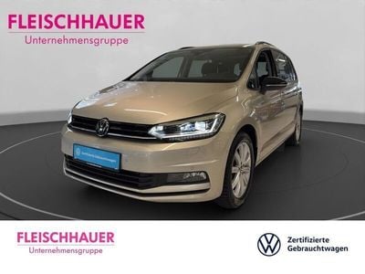 Gebraucht VW Touran Highline 150 PS (110 kW) 2023 Silber Van / Kleinbus