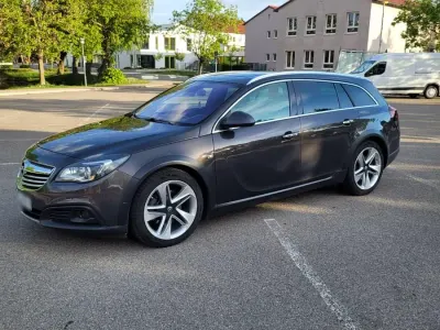 Gebraucht Opel Insignia 194 PS (142 kW) 2014 Grau Kombi