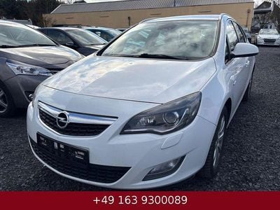 Gebraucht Opel Astra Eco 125 PS (91 kW) 2011 Weiß Kombi